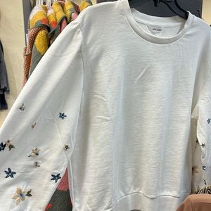 Driftwood embroidered crewneck